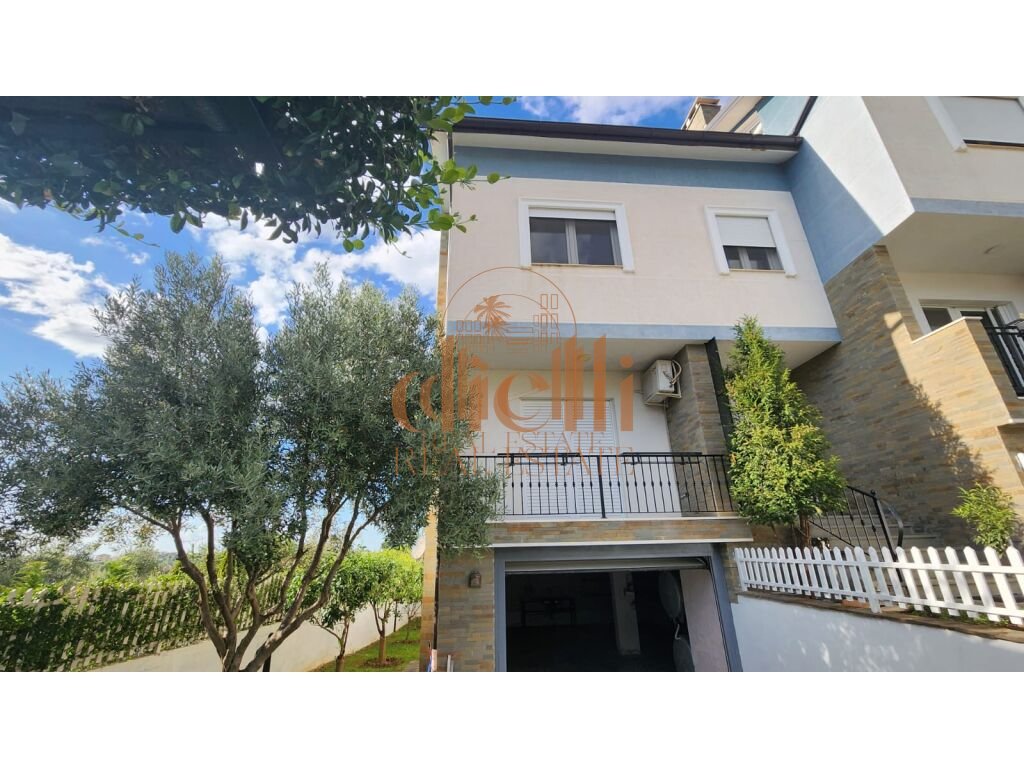Villa de 3 andares para alugar perto de teg