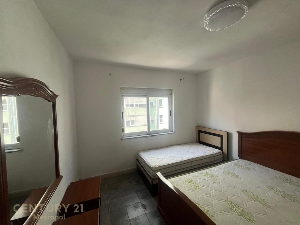 Apartamento 1+1 en venta cerca del instituto petro nini luarasi (2)