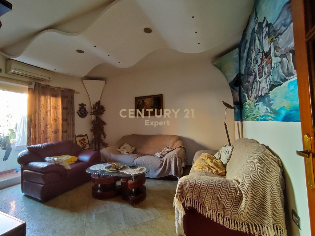 Apartamento 1+1 en venta cerca del instituto petro nini luarasi (4)