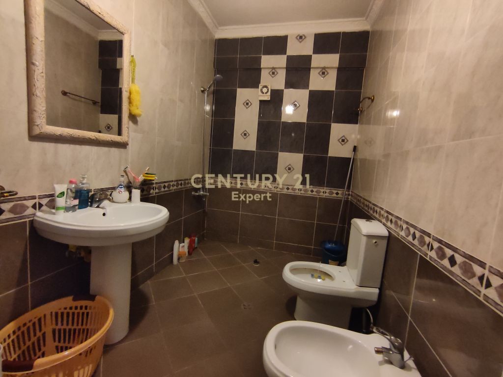 Apartamento 1+1 en venta cerca del instituto petro nini luarasi (5)
