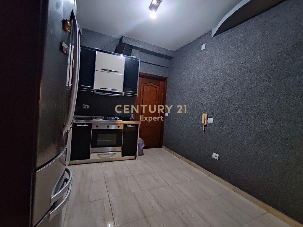 Apartamento 1+1 en venta cerca del instituto petro nini luarasi (6)