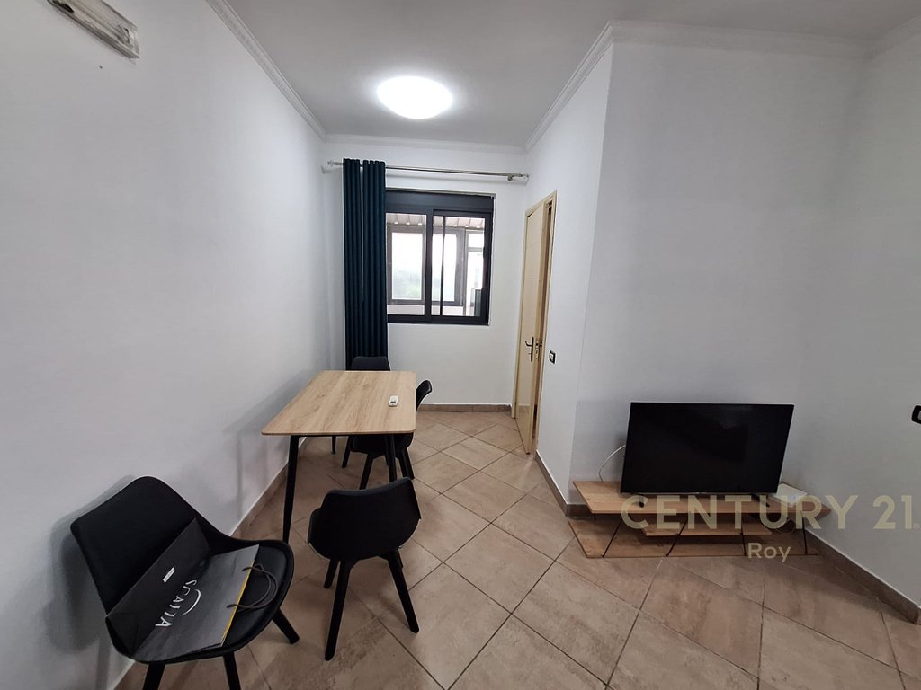 Kleines haus mit hof zur miete im viertel nr.16, Durrës - 350 € | 76 m² (7)