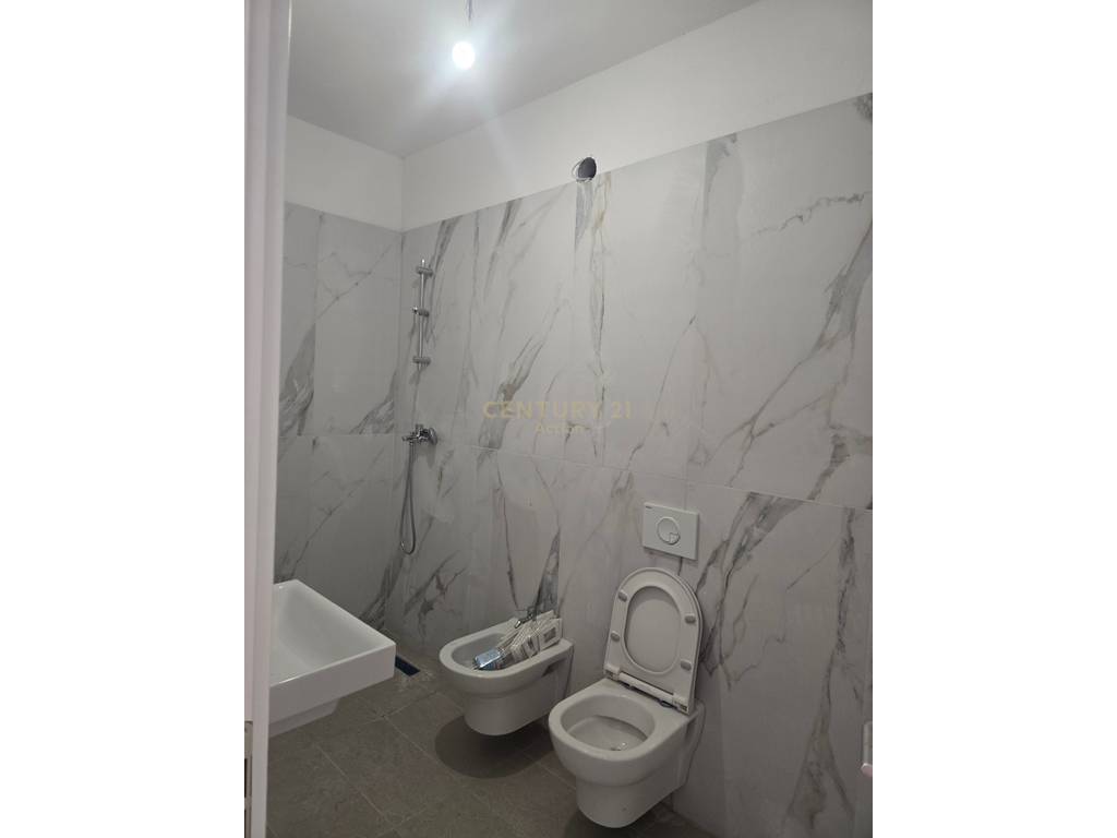 Appartement à louer 2+1 vide – 2ème étage (4)