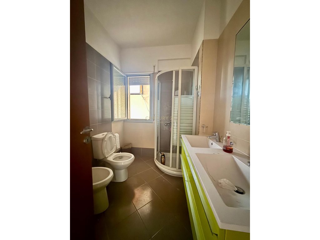 Piso con balcón + plaza de aparcamiento 38m² – Lagjja 24 maj, Vlorë (4)
