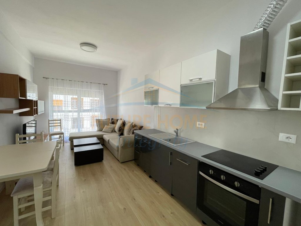 Qera, apartament 2+1, kompleksi kadiu, Tiranë.