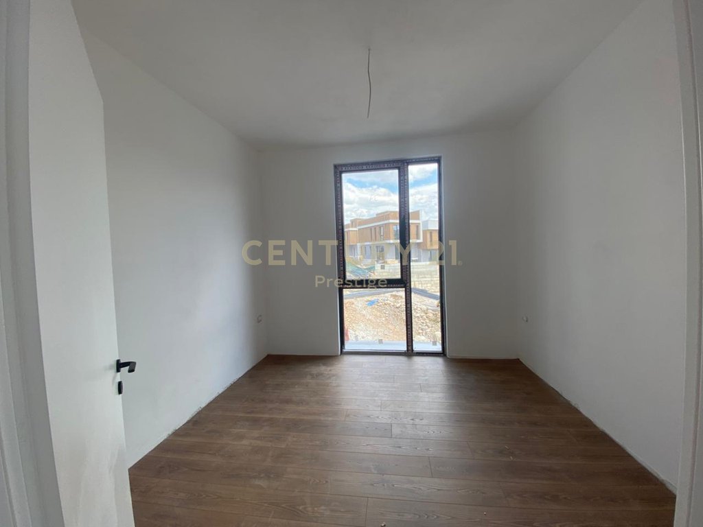 Apartament 2+1 në shitje në rezidencën "Porta E Re", Sauk i vjetër
