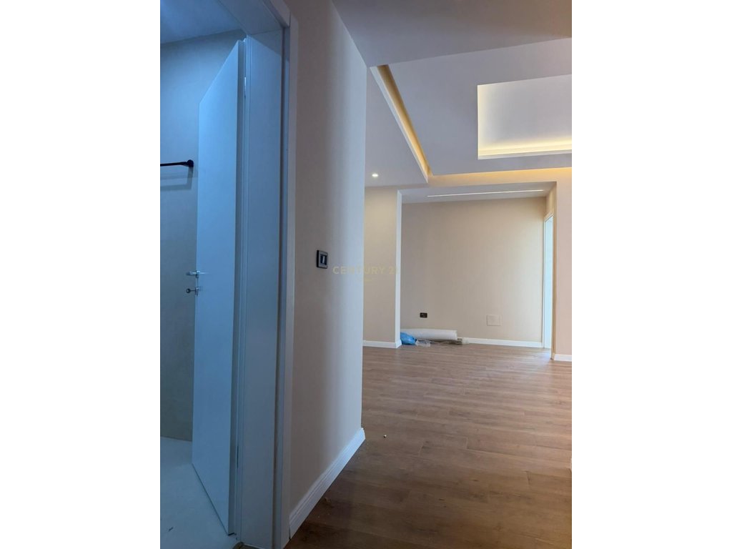 Emplacement premium | appartement 1+1 entièrement investi à vendre | près de l'hôtel diplomat, Vlorë (7)