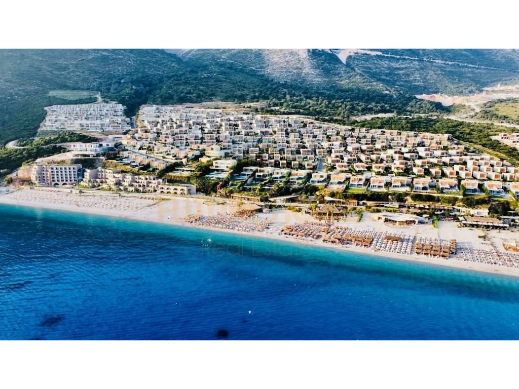 Shitet, apartament 2+1 + depo + post parkimi, green coast 2