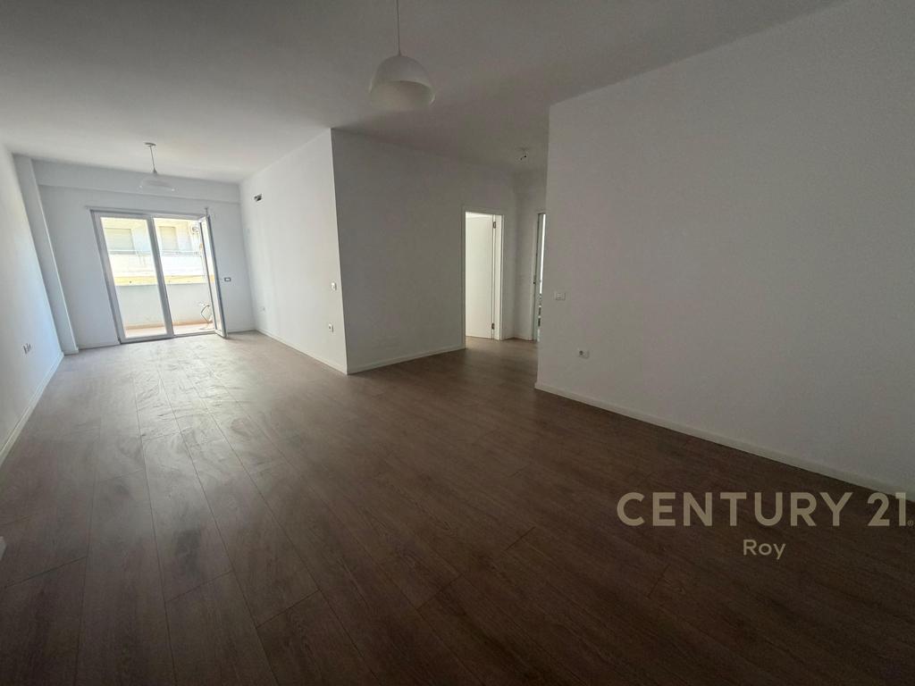 Exclusivo! Apartamento 1+1 à venda em shkembi i kavajes! (2)