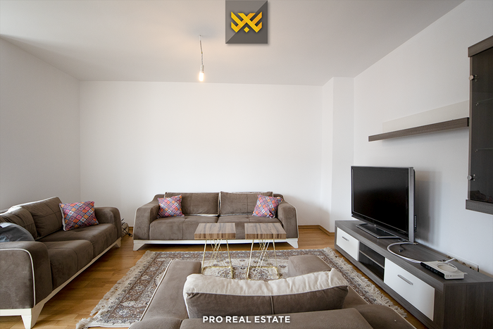 Apartamento de 90m² para alugar em Tophane.