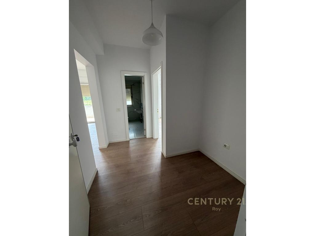 Exclusif ! Appartement 1+1 à vendre à shkembi i kavajës ! (7)