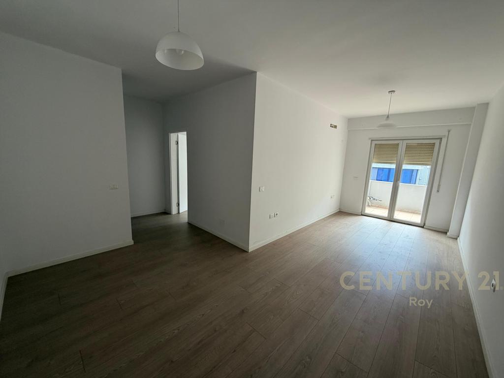 Exclusivo! Apartamento 1+1 à venda em shkembi i kavajes! (3)