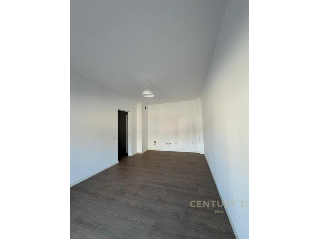 Exklusiv! Wohnung 1+1 zu verkaufen in shkembi i kavajes! (5)