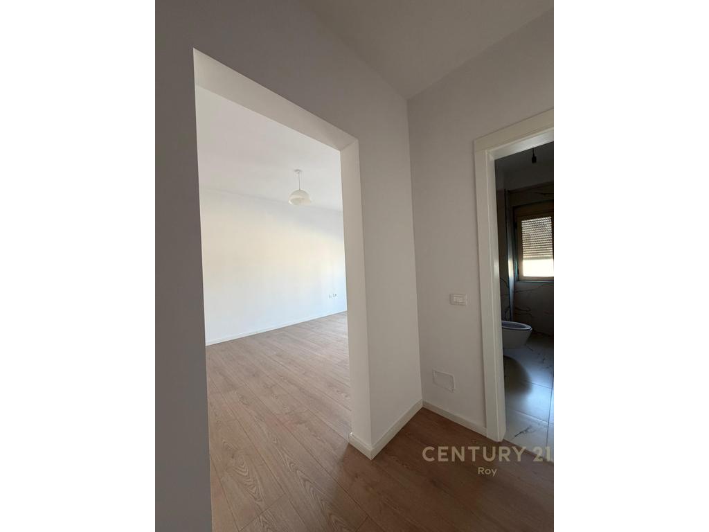 Exklusiv! Wohnung 1+1 zu verkaufen in shkembi i kavajes! (8)