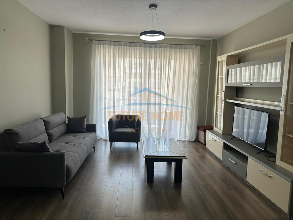Shitje,apartament 1+1,unaza re !