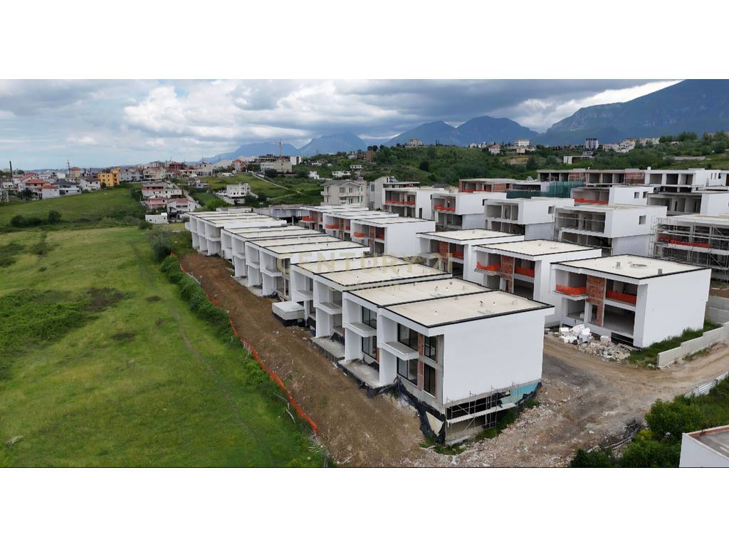 Exclusive villas for sale in the (3)