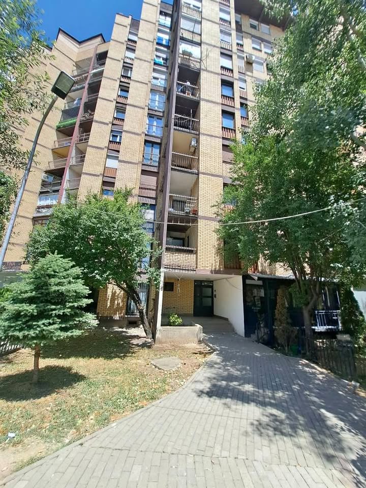 Apartamento para alugar 1+1 em dardani