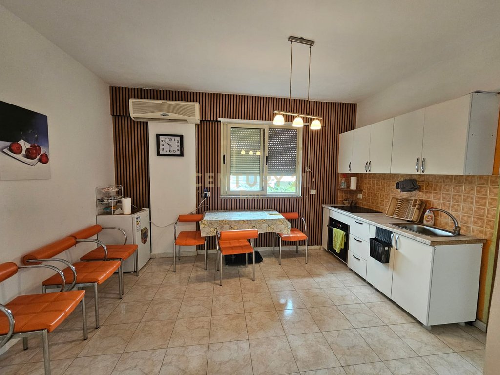 Apartamento à venda 2+1 em shkembi Kavajë!