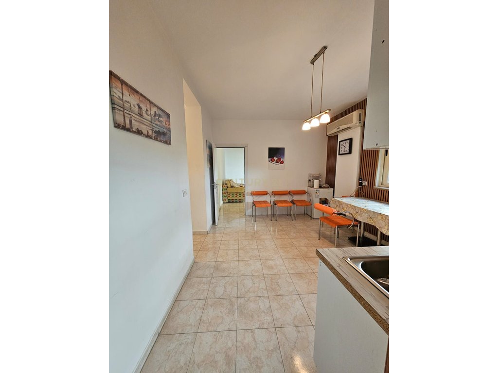 Apartamento à venda 2+1 em shkembi Kavajë! (4)