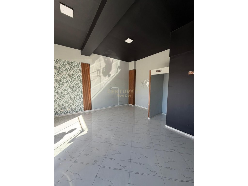 Loja para alugar na praia – Primeira estação, Durrës