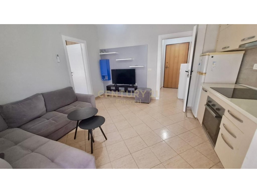 Apartamento 1+1 en alquiler en xhamllik (2)