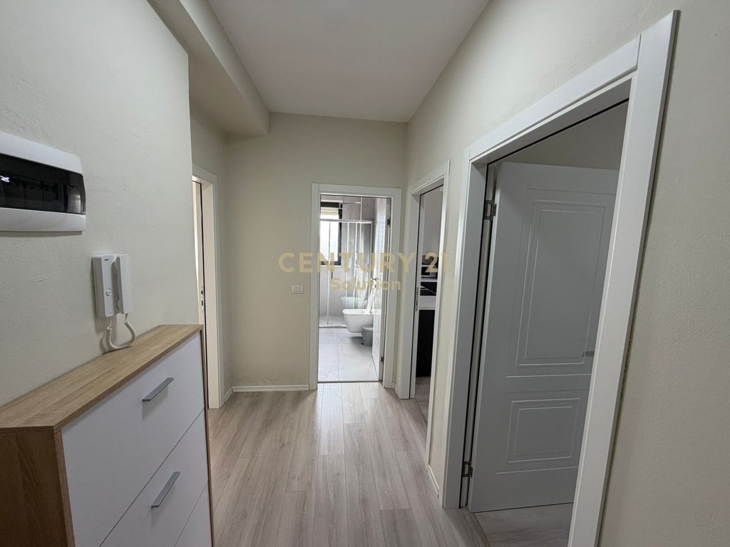 Apartament 2+1+2 +parking opsional per shitje tek rruga e durresit ! (3)
