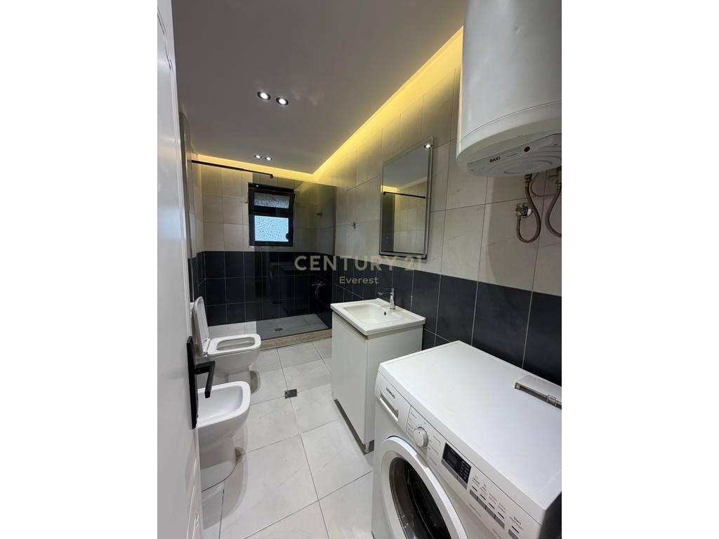 Ali Demi, shesim apartament 2+1