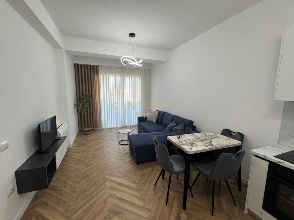 Apartament 2+1 me qira përballë spitalit amerikan 3 (6)