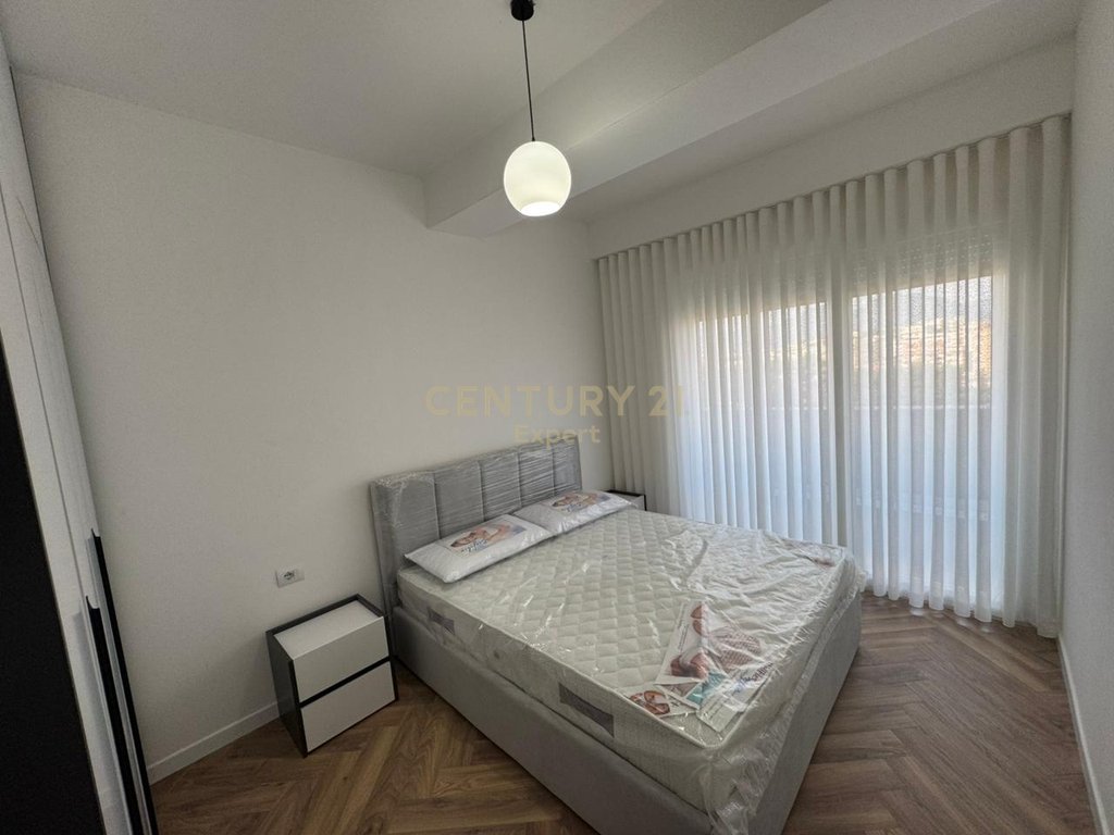 Apartament 2+1 me qira përballë spitalit amerikan 3 (8)