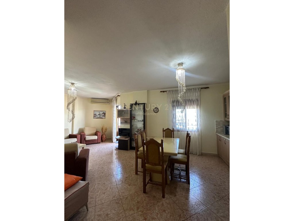 Appartamento 2+1+2 in affitto vicino al mercato di frutta e verdura, Durrës - €450 | 138 m² (2)