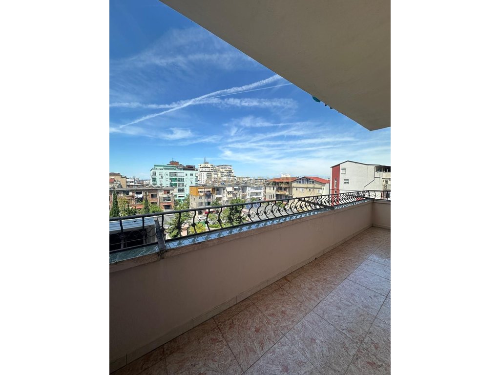 Appartamento 2+1+2 in affitto vicino al mercato di frutta e verdura, Durrës - €450 | 138 m² (8)