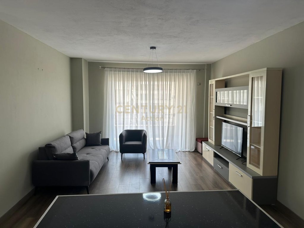 Apartament 1+1 në shitje – Astir, kodër mëzez, Tiranë