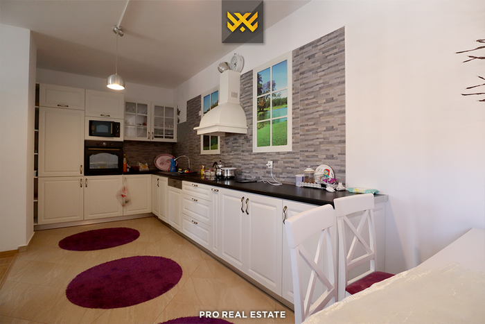 Appartamento di 95m² in #vendita in lagjen e spitalit