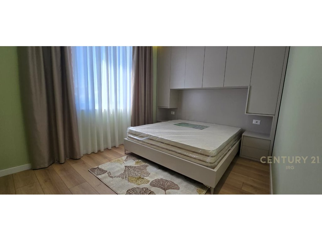 Shitet apartament 2+1 tek myslym shyri (8)
