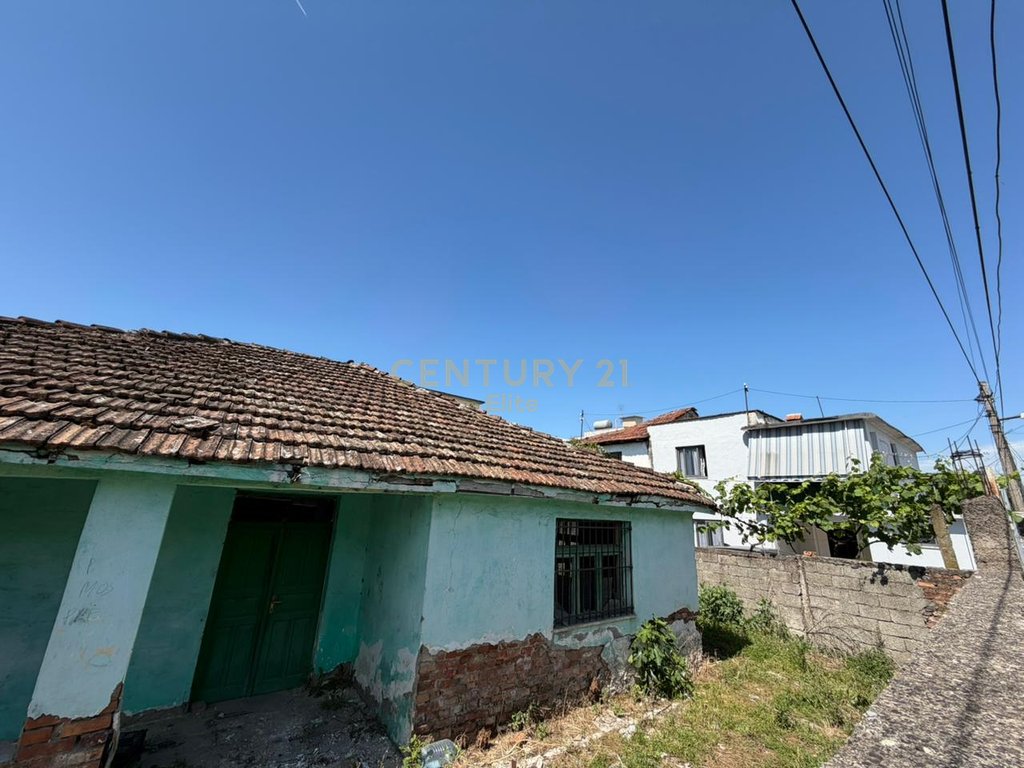 Shitet shtëpi private me oborr dhe truall 372 m² | treshi – Ura e kamzës, Tiranë | 210,000€ (4)