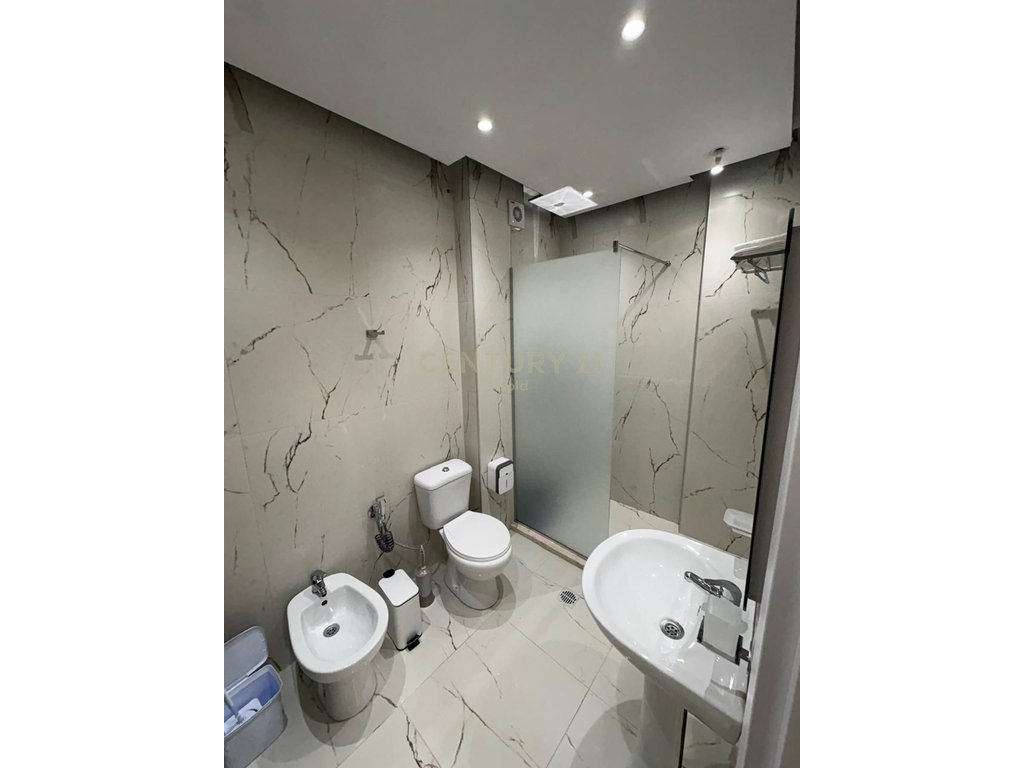 Shesim apartament 2+1 ne vlore !