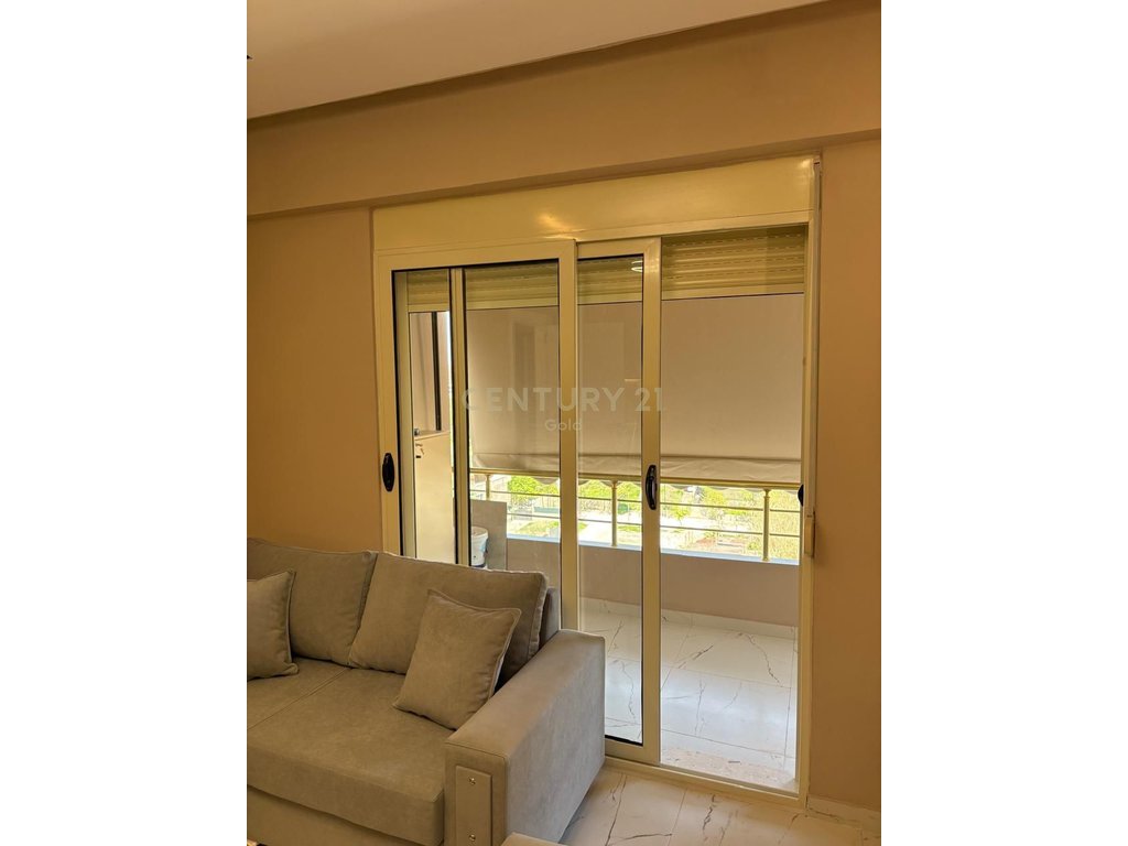 Shesim apartament 2+1 ne vlore !