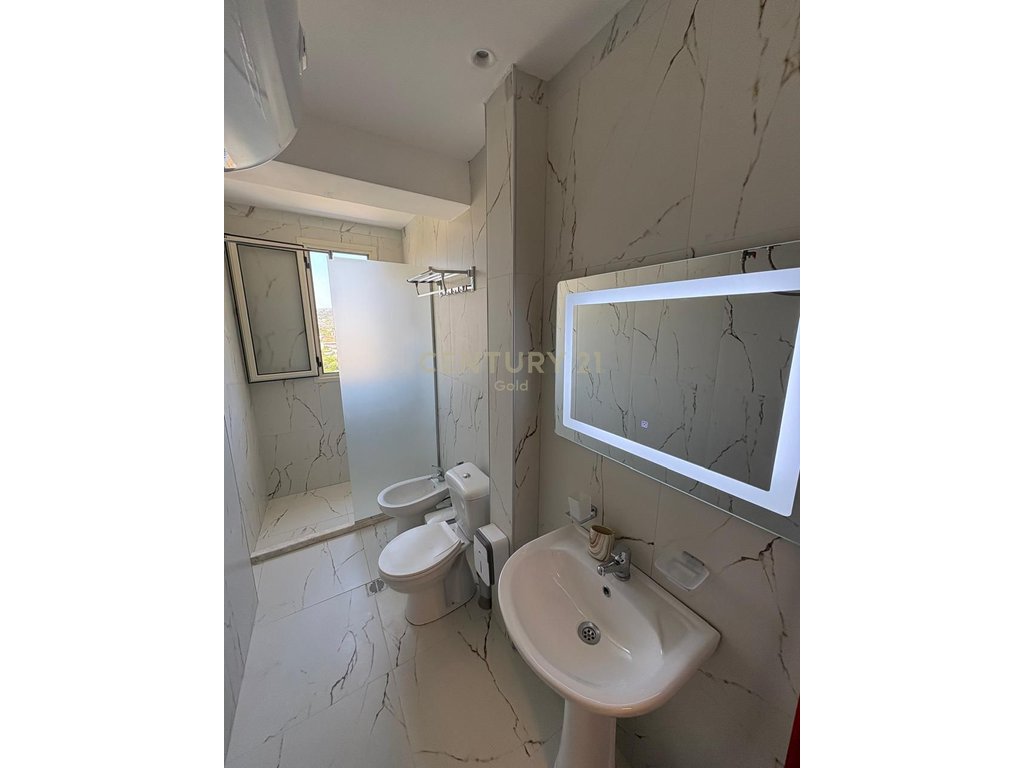 Shesim apartament 2+1 ne vlore !