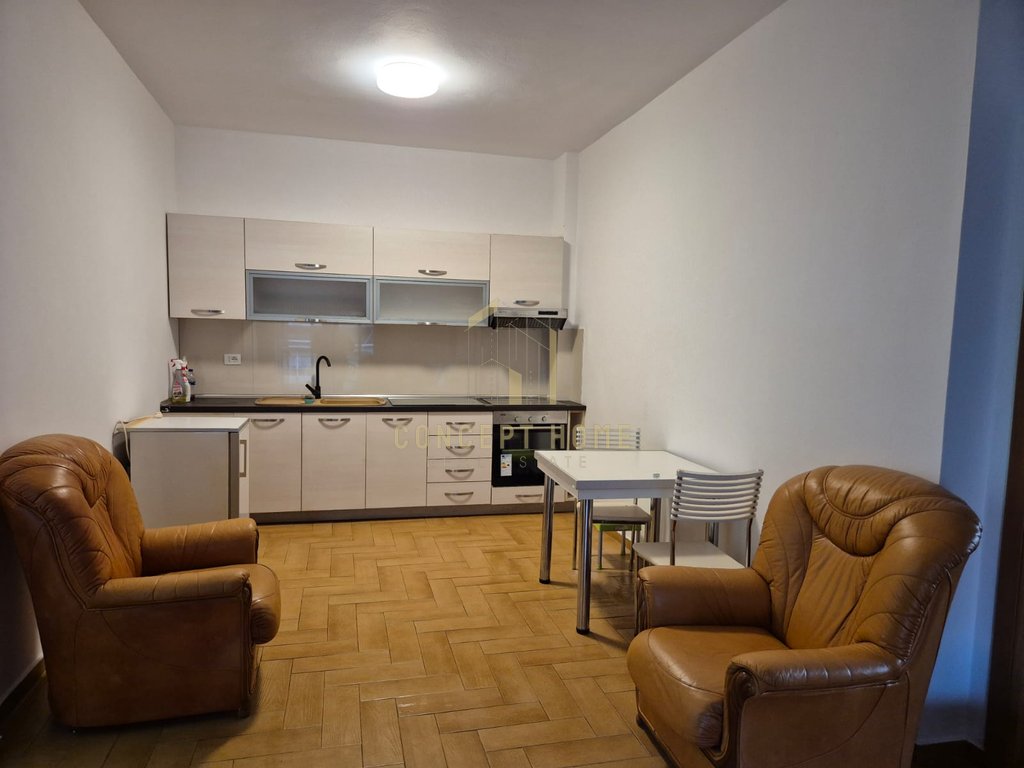 In affitto: Appartamento 2+1 nel centro