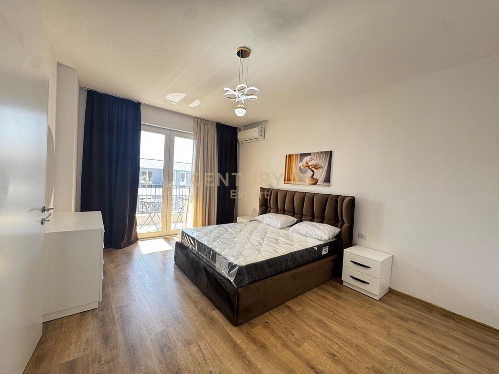 Japim me qera apartament 2+1 te pabanuar me pare tek univers city! (4)