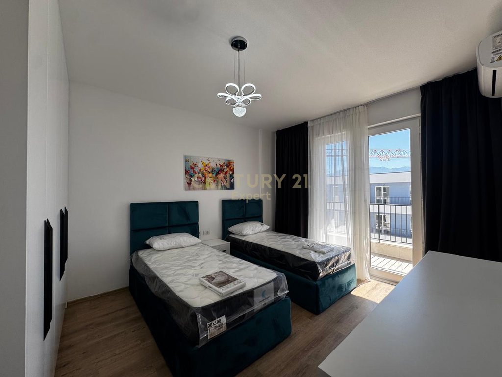 Japim me qera apartament 2+1 te pabanuar me pare tek univers city! (7)