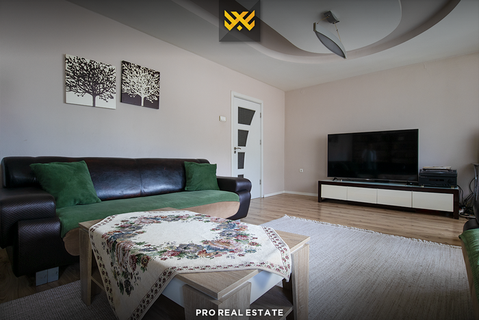 House 250m² + 220m² for rent in taslixhe ii (2)