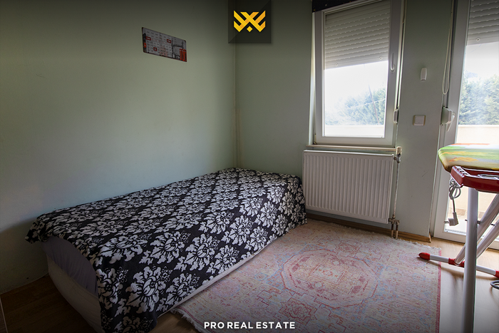 House 250m² + 220m² for rent in taslixhe ii (8)