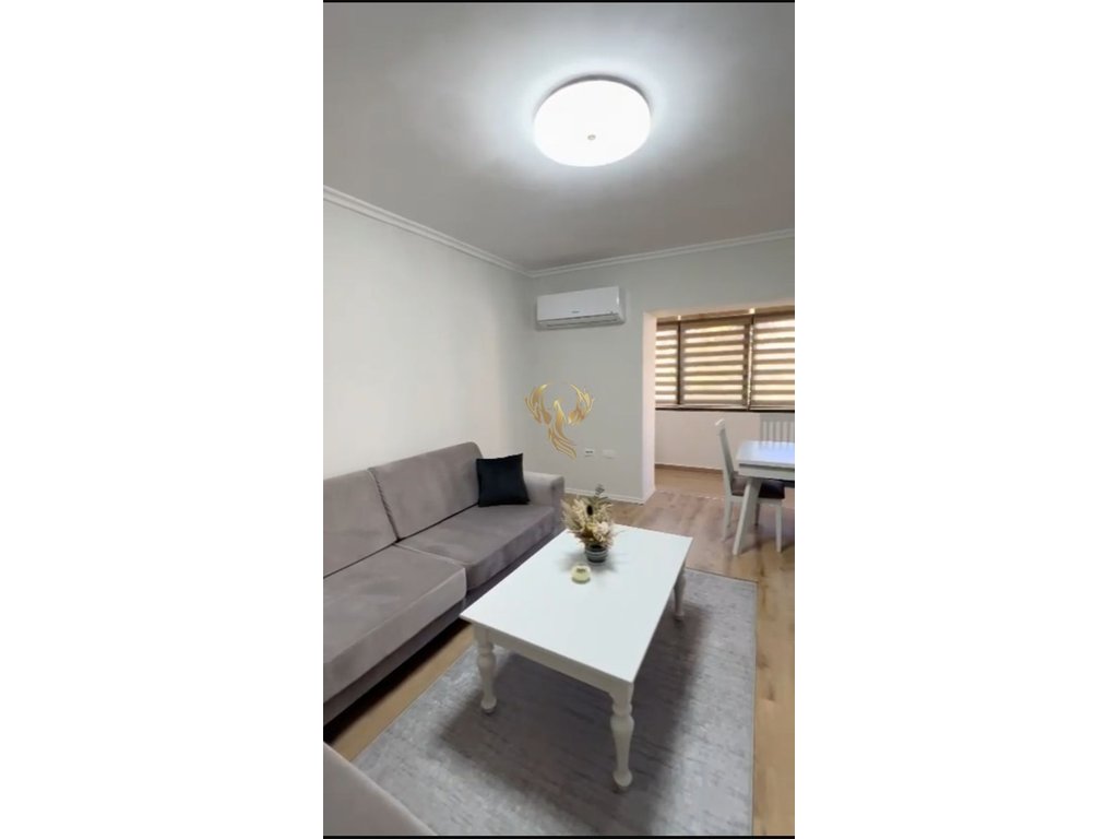 Jepet me qera apartamenti 2+1, tek stadiumi dinamo