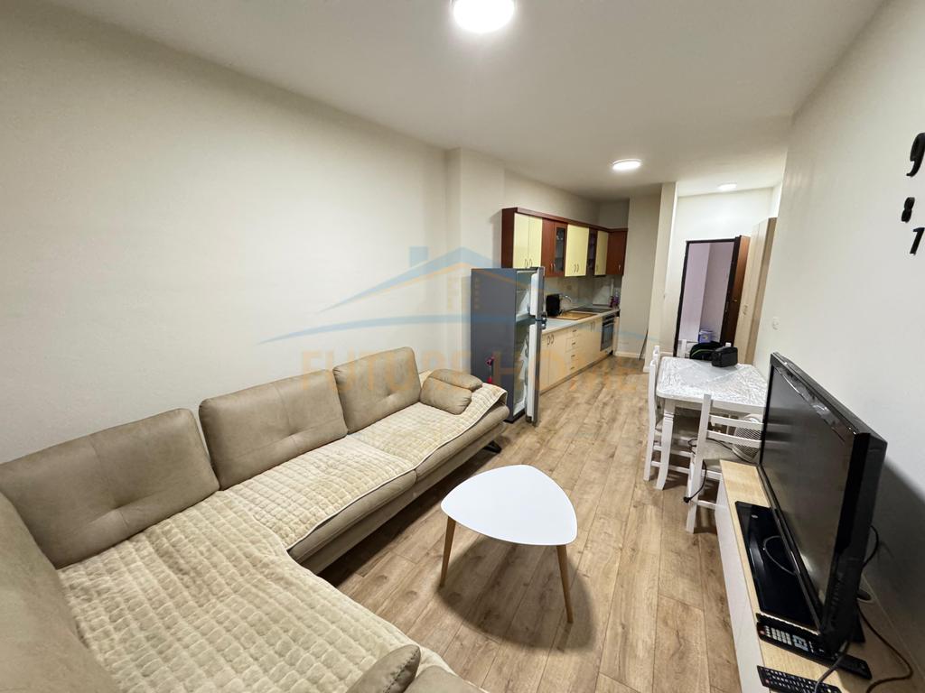 Shitet, apartament 1+1, Astir, Tiranë.