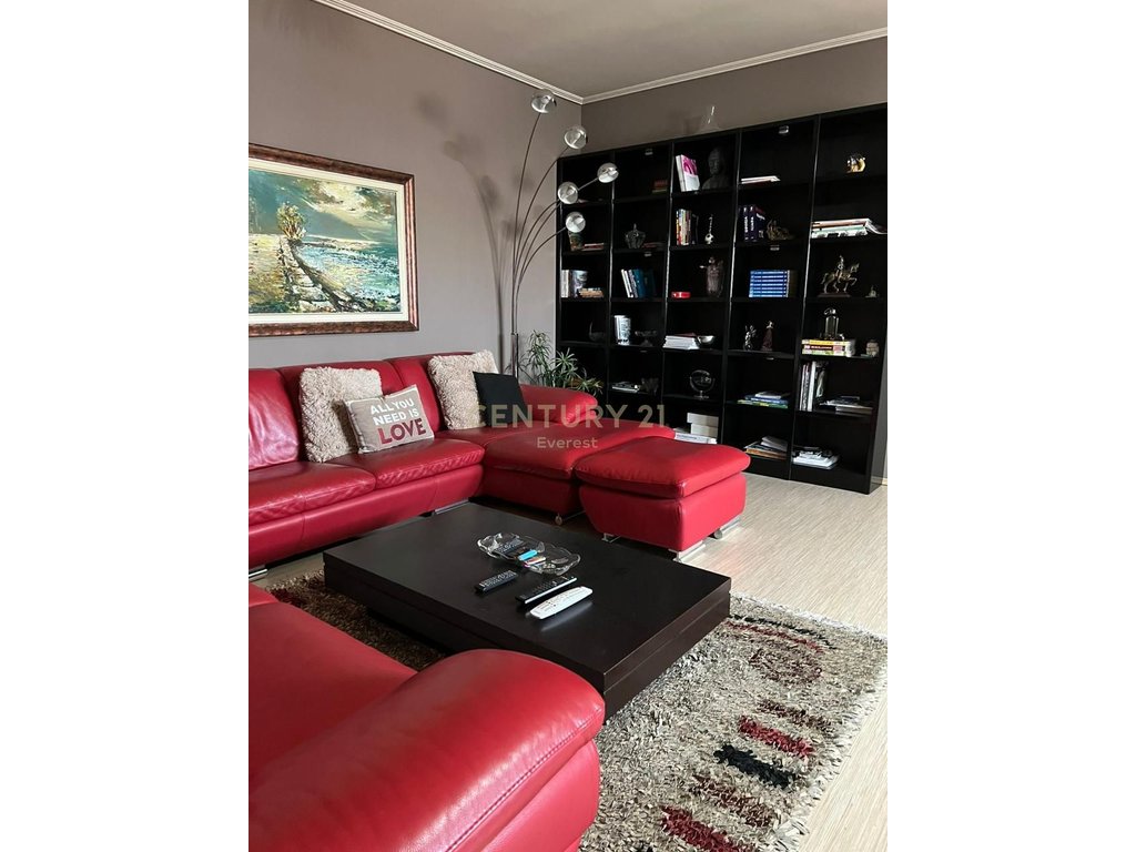 Ish ekspozita, japim me qira apartament 2+1+2 (2)