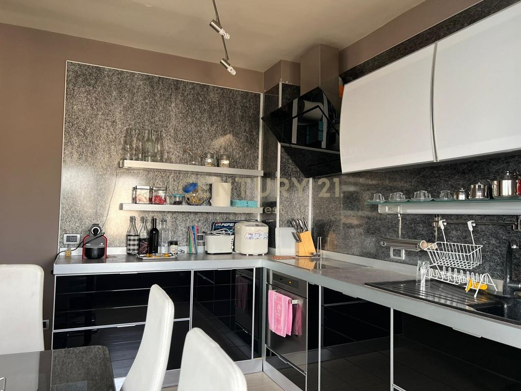 Ish ekspozita, japim me qira apartament 2+1+2 (6)