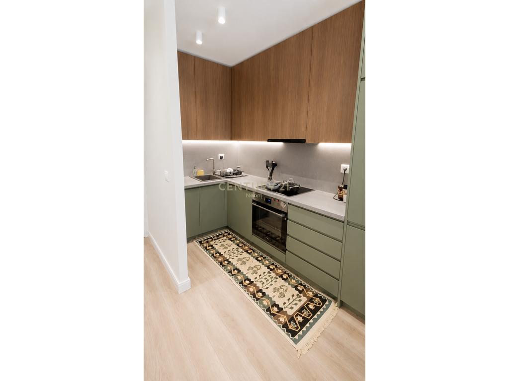 Apartamento 1+1 para venda perto de ish fusha e aviacionit!