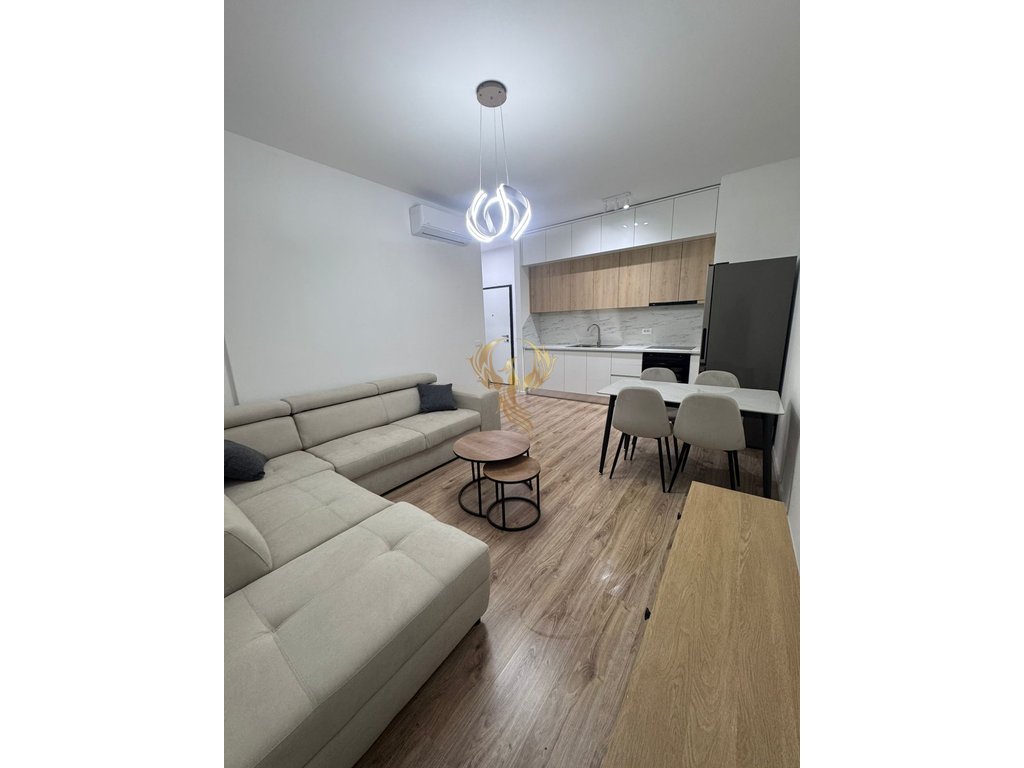 Jepet me qira super apartament 1+1 tek siri kodra