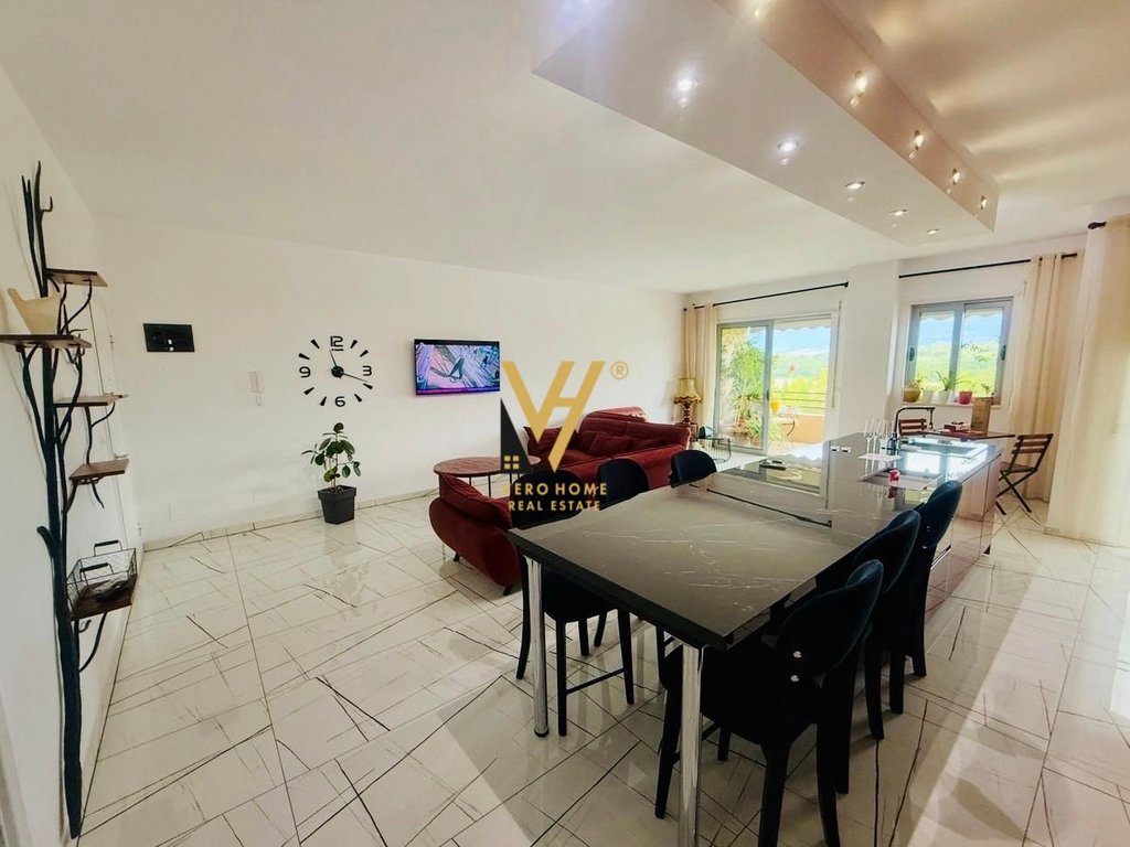 Jepet apartament 2+1+3blk me qira te liqeni i thate 1.200 euro